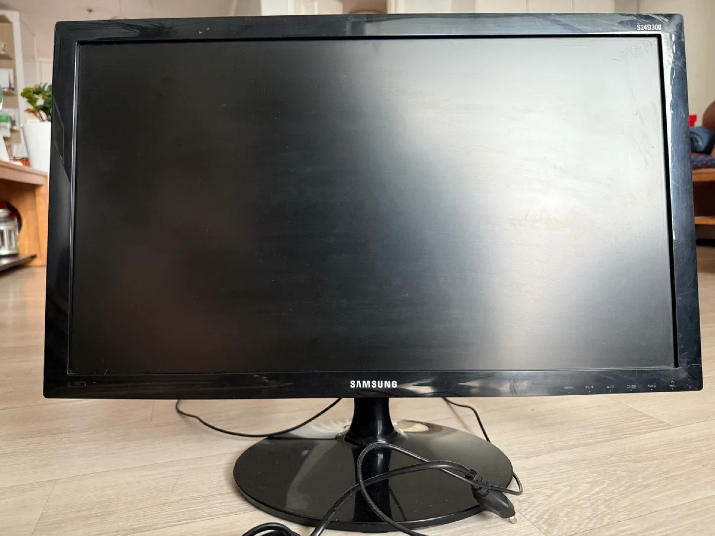 삼성 24인치 모니터 S24D300HL