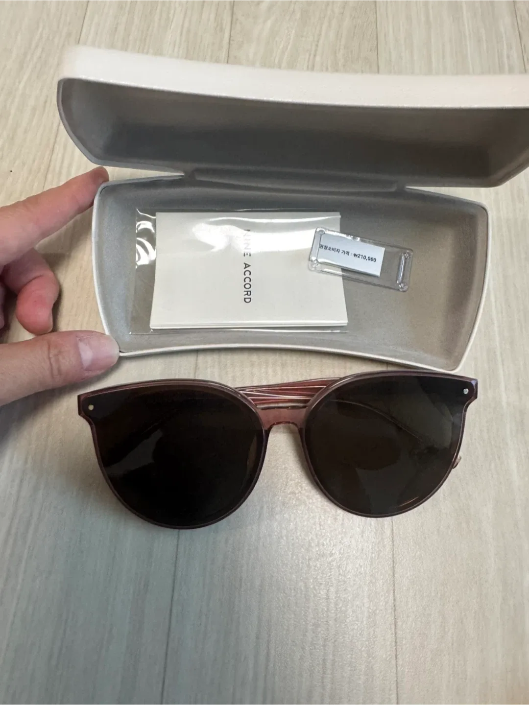 VINE ACCORD 선글라스