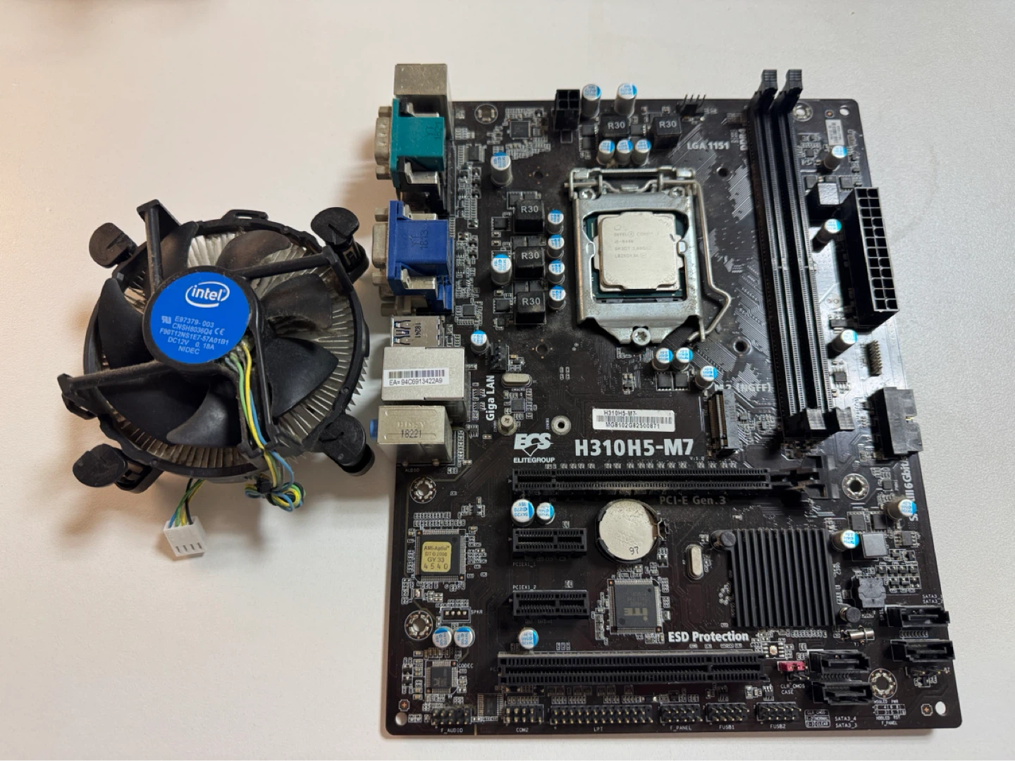 Core i5 8400 / H310H5-M7 / CPUクーラー　セット ECS H310H5-M7 메인보드 i5-8400 CPU 쿨러 세트 팝니다. | 디지털기기