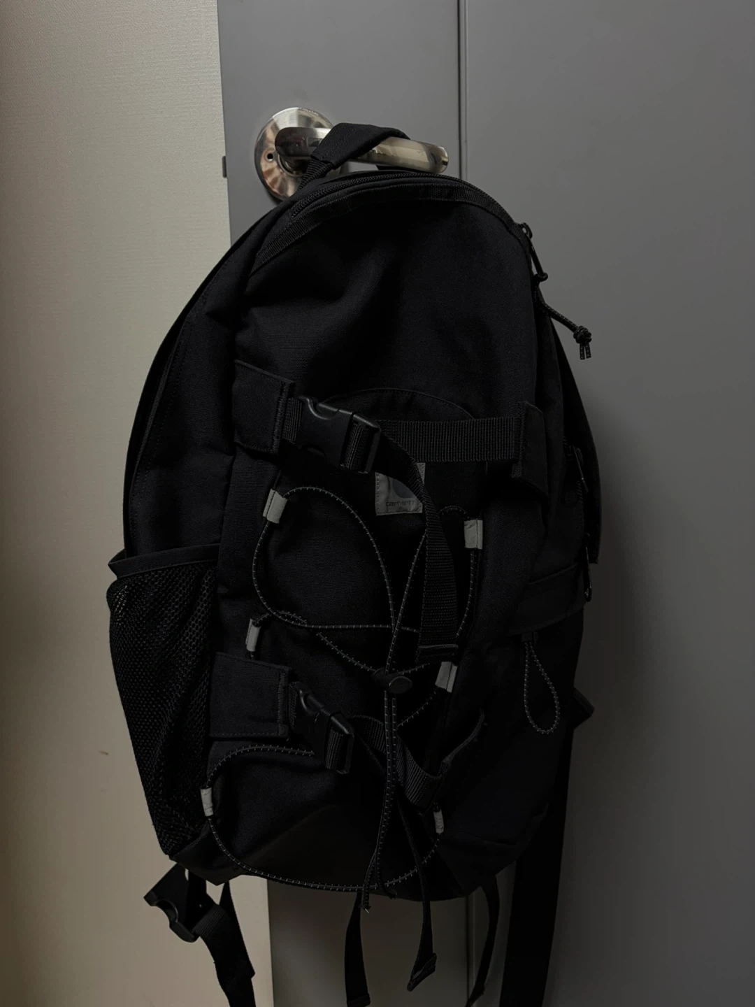 칼하트 WIP 킥플립 리플렉티브 백팩 | 남성패션/잡화 | 당근 중고거래