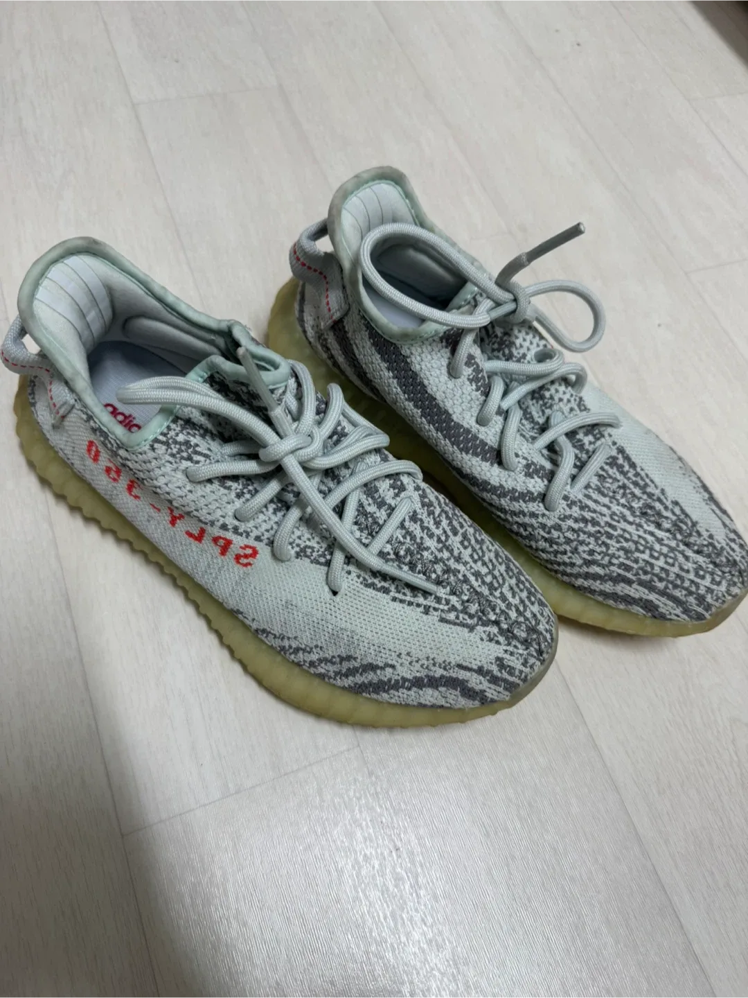 아디다스 이지부스트 350 V2 블루틴트 (235)