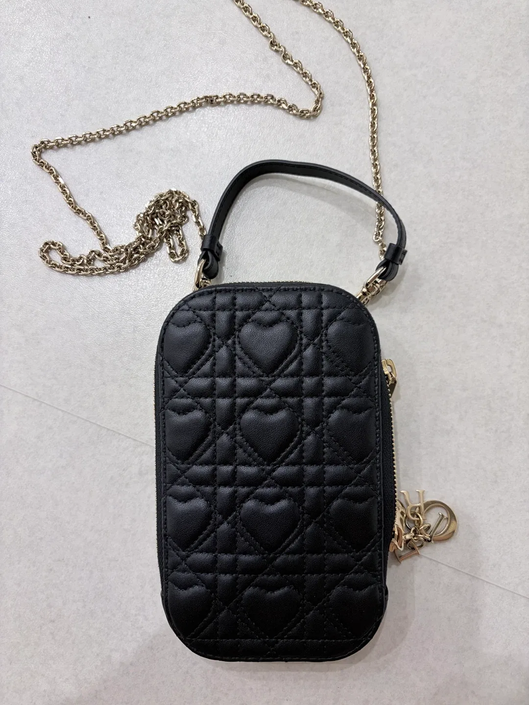 Dior Caro 하트 파우치
