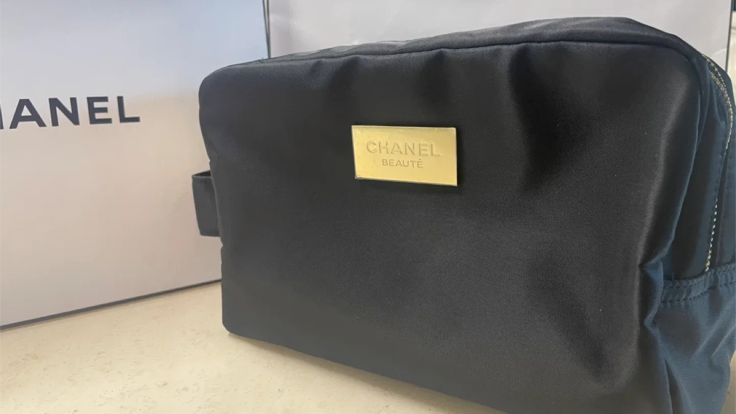 샤넬 여행파우치 뷰티 블랙 파우치 새상품 화장품가방