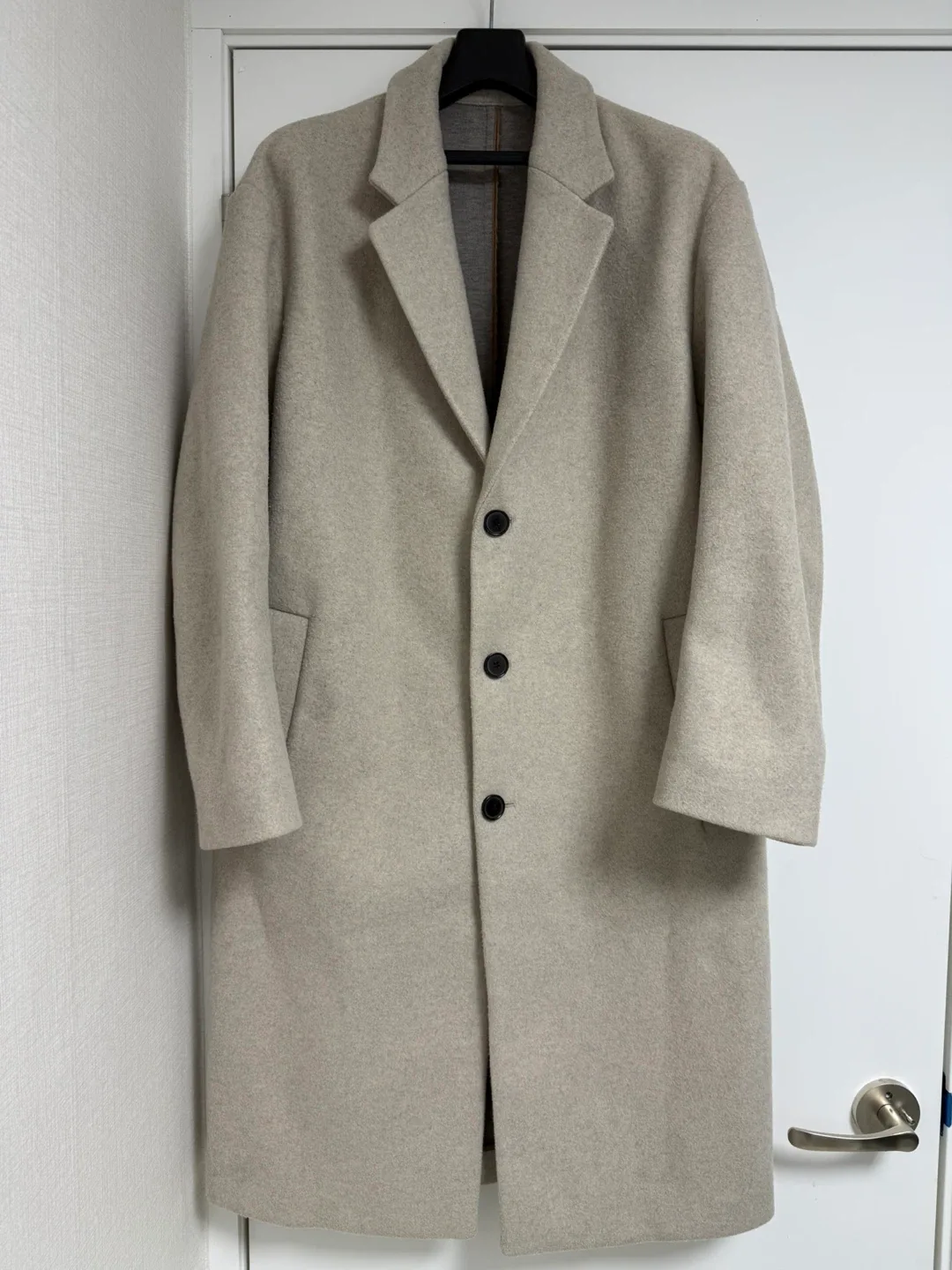 스파오 싱글 코트 크림 100