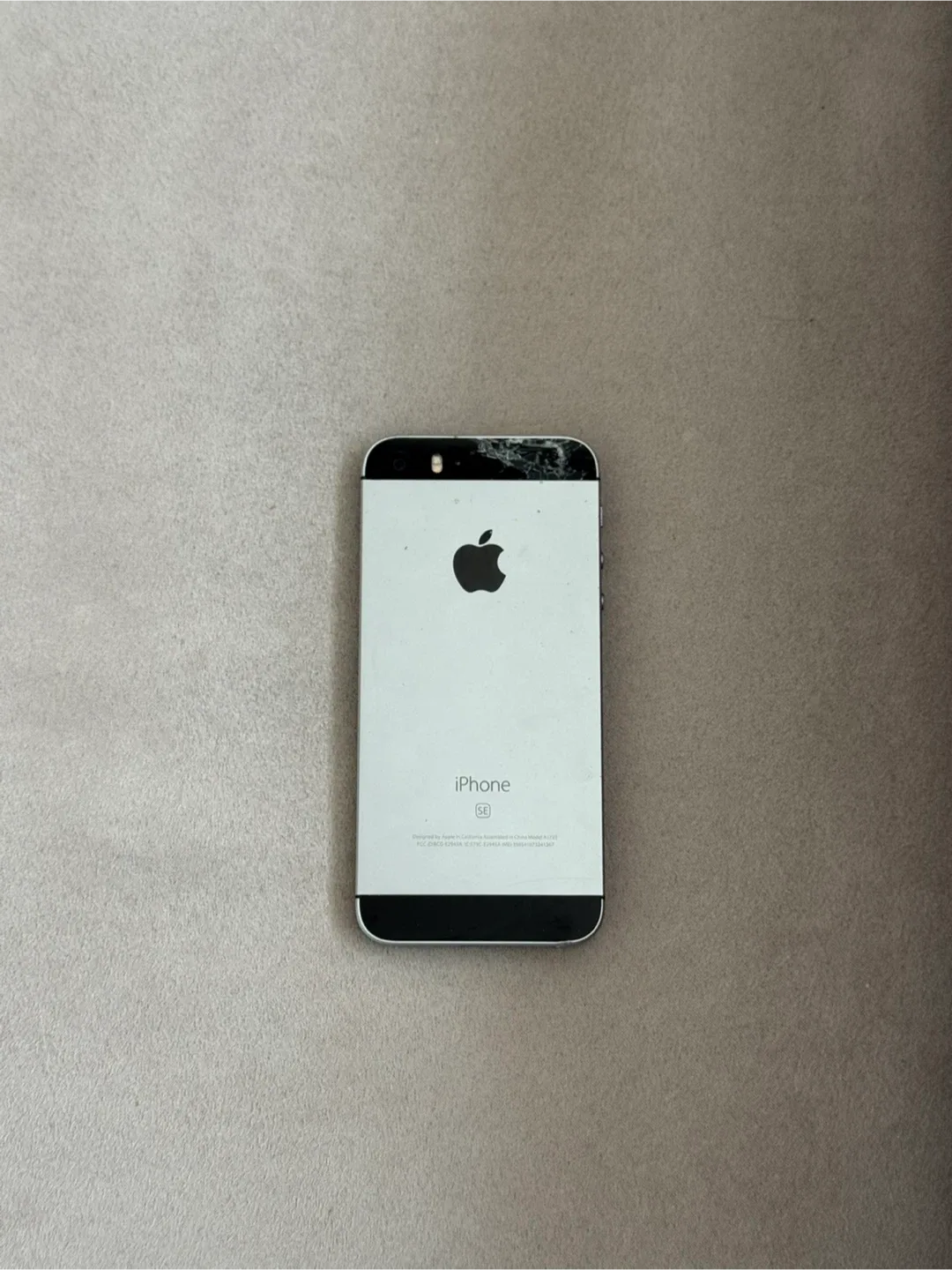 아이폰 SE 1세대 스페이스그레이 128GB 무음카메라