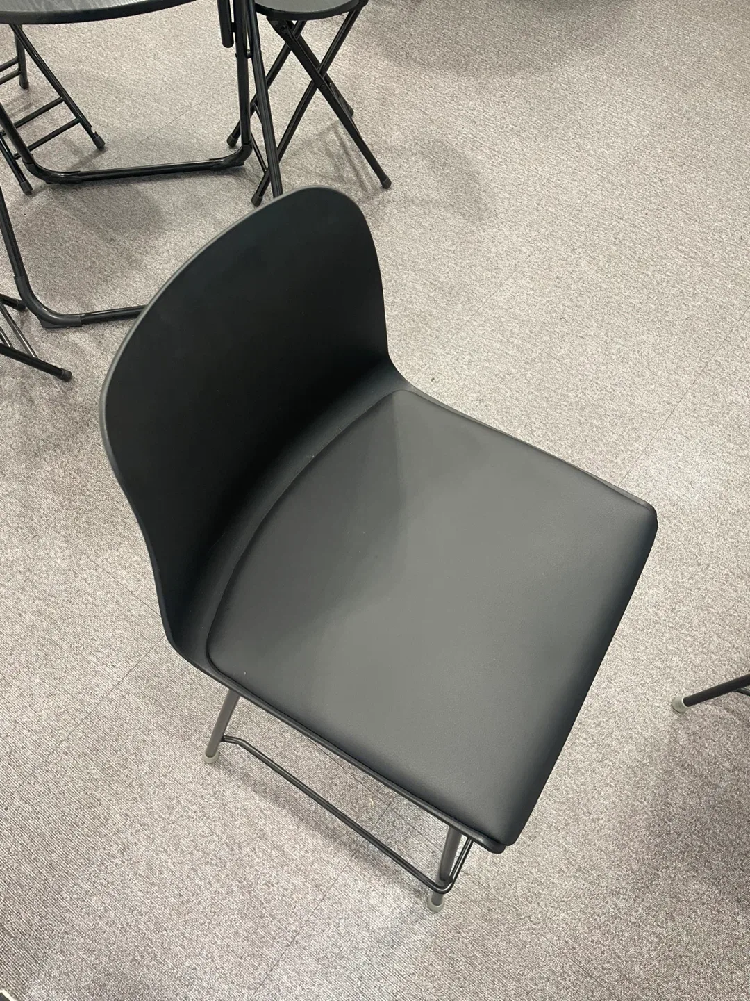 블랙 디자인 의자
