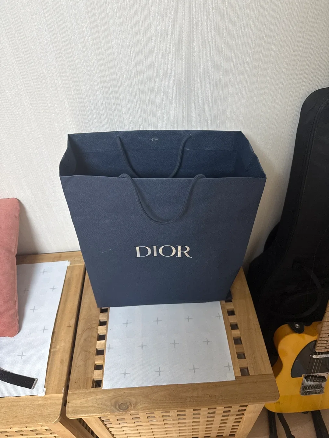 디올 오블리크 샌들