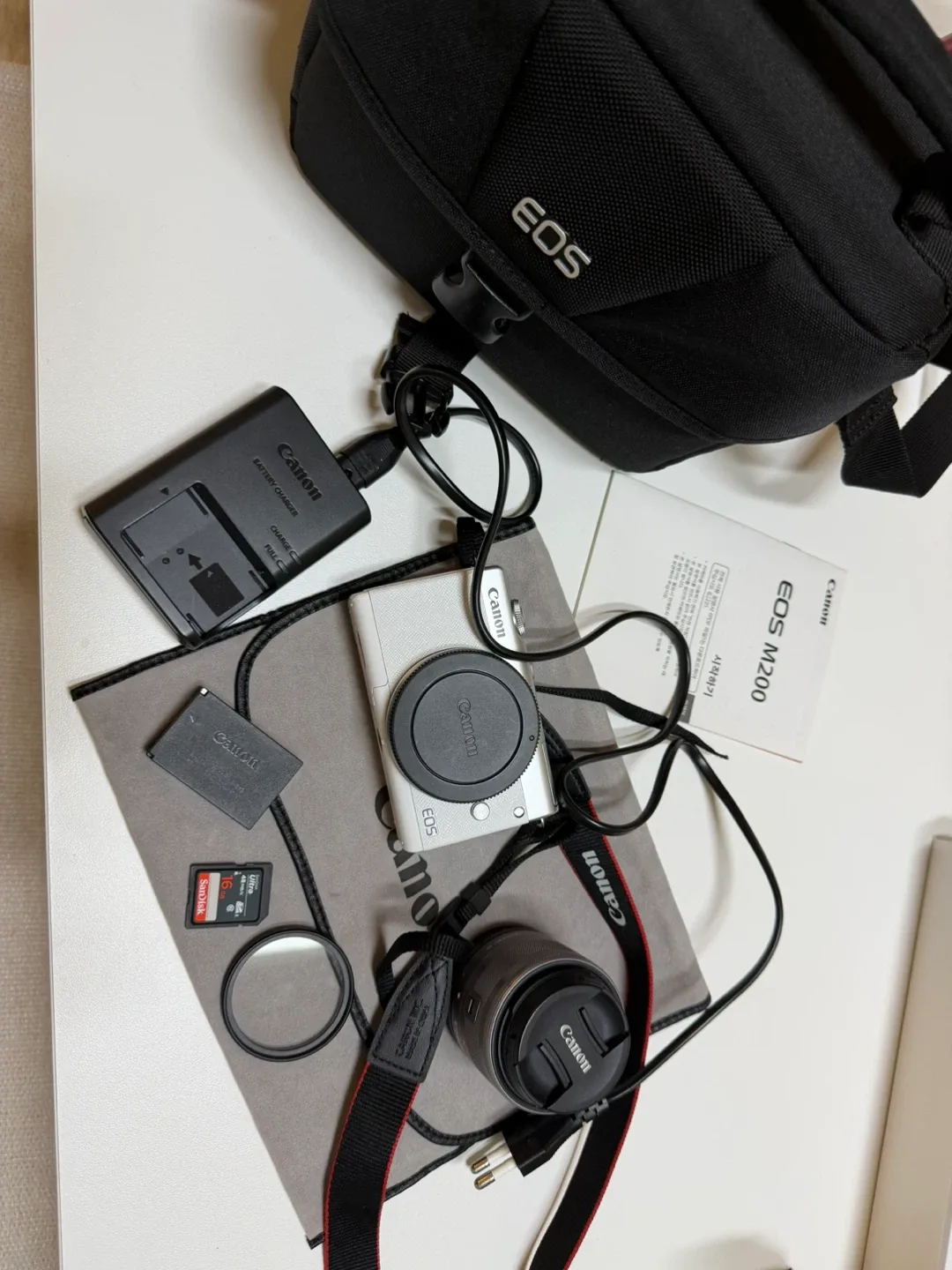 캐논 EOS M200 미러리스 카메라 15-45mm 렌즈