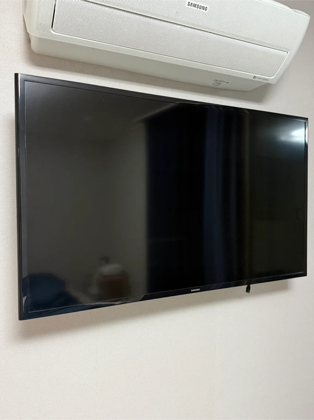 삼성 📺 43인치 LED TV 벽걸이 판매합니다｜브라켓 덤으로 드려요