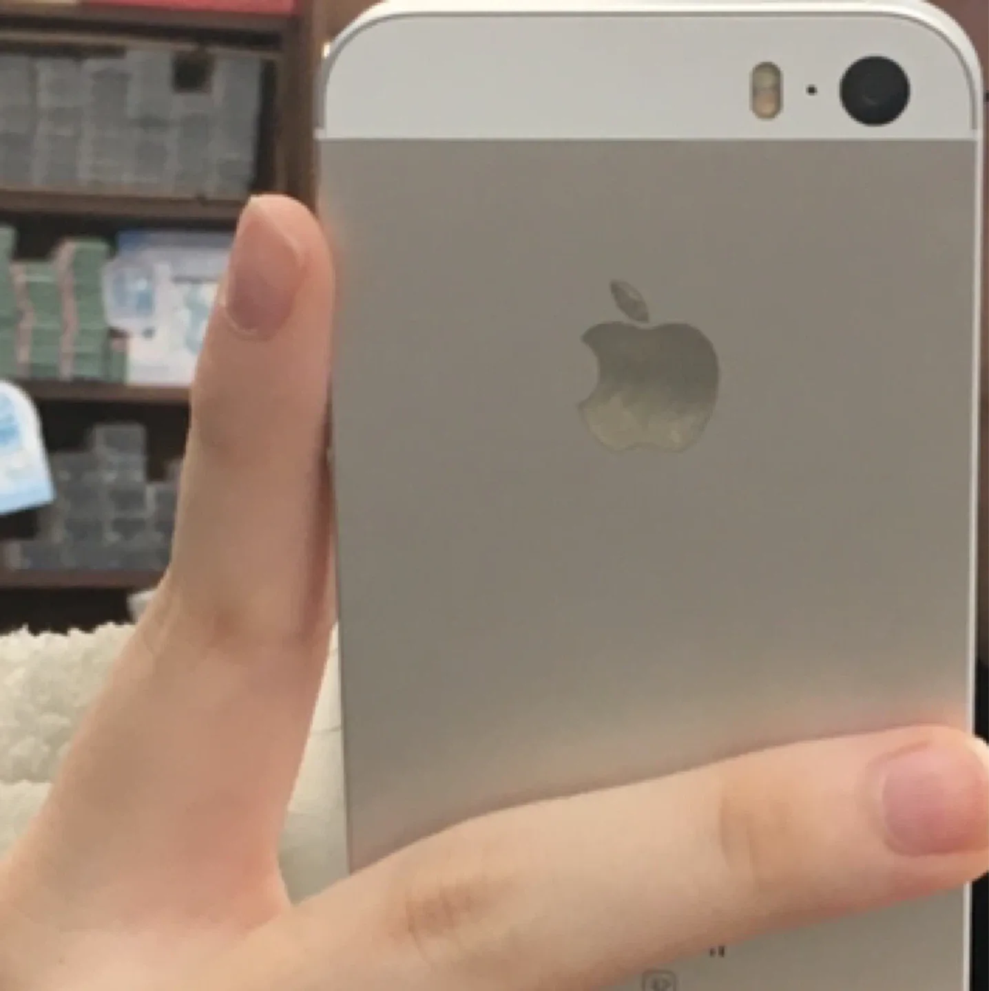 아이폰 se1 실버 32GB 배터리 100% 팔아요