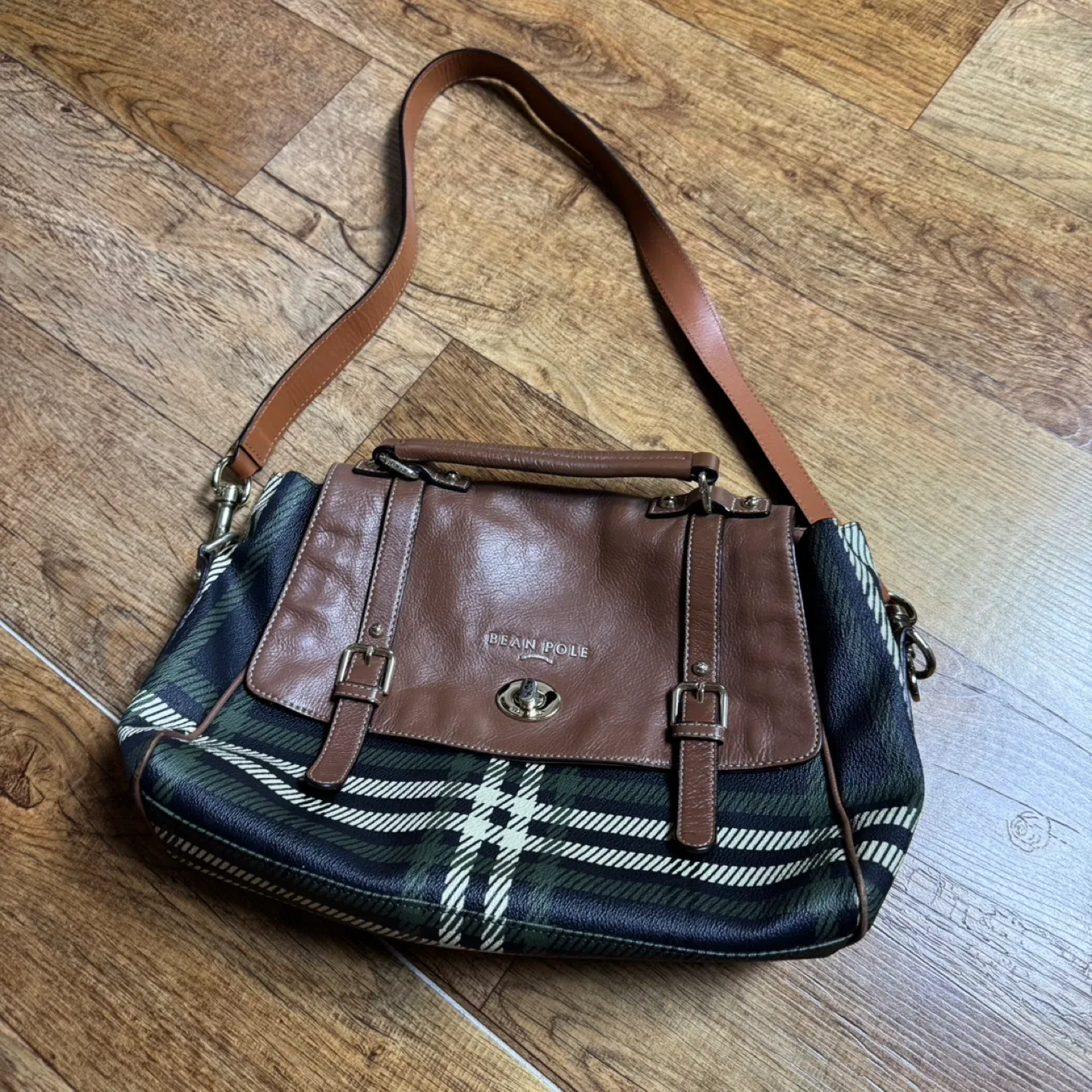 빈폴 체크 가죽 숄더 크로스백