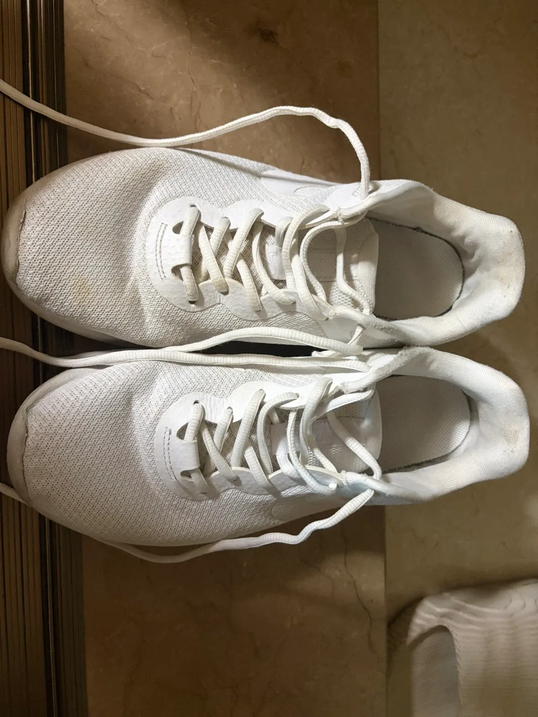 나이키 레볼루션6 운동화