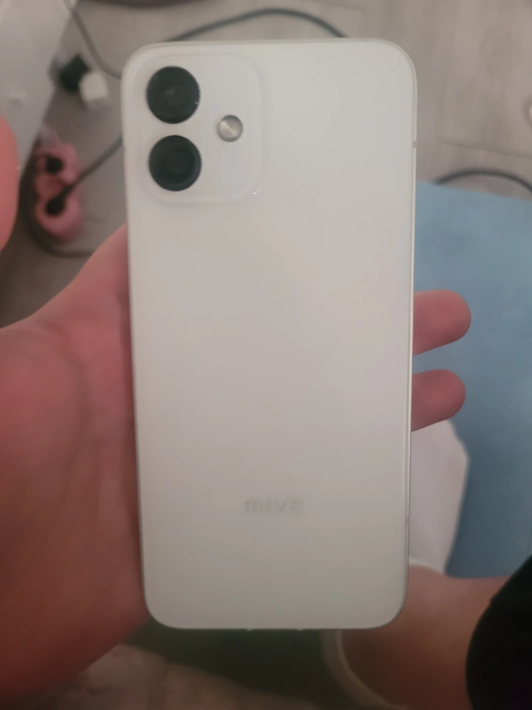 MIVE 마이브 스마트폰 화이트 내용참조