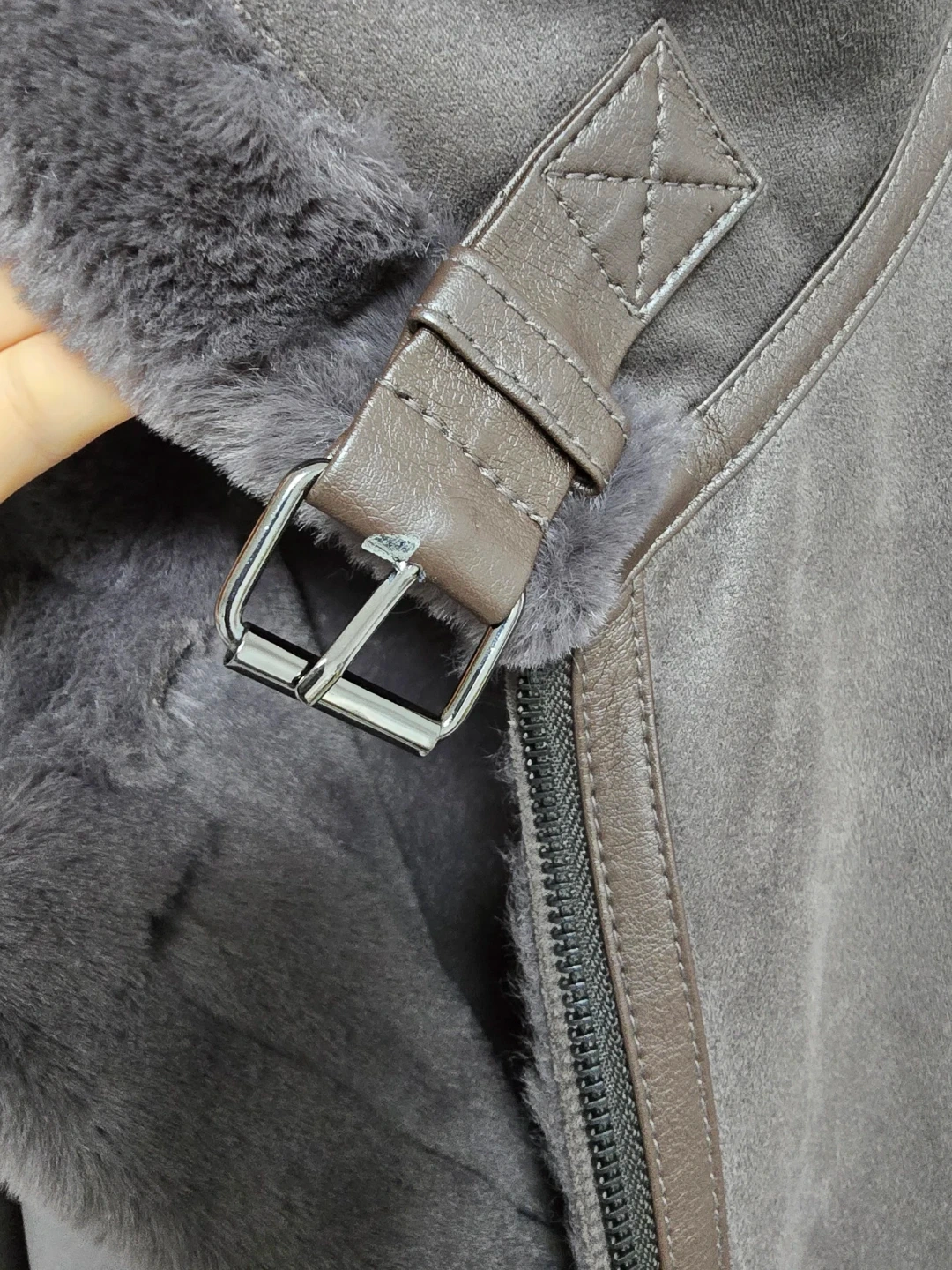 코인코즈 롱 무스탕 | 여성의류 | 당근 중고거래