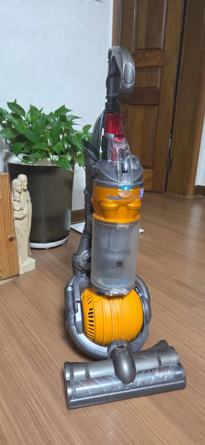 다이슨 DC24 싸이클론 유선 청소기