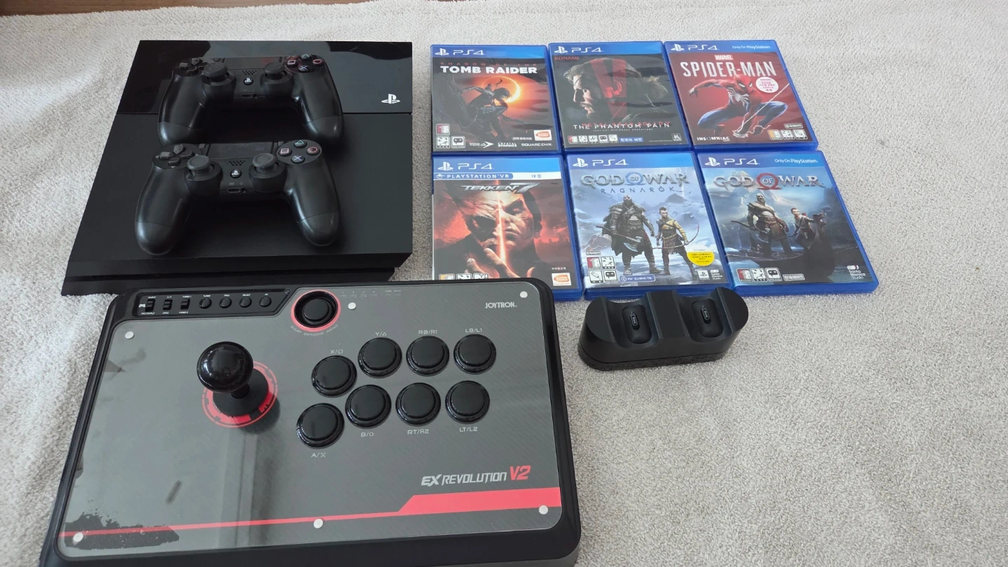 PS4 풀세트 (조이트론 스틱, 게임 다수) | 디지털기기 | 당근 중고거래