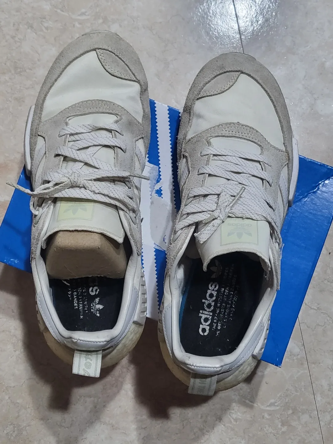 아디다스 Nite Jogger 아이보리 운동화