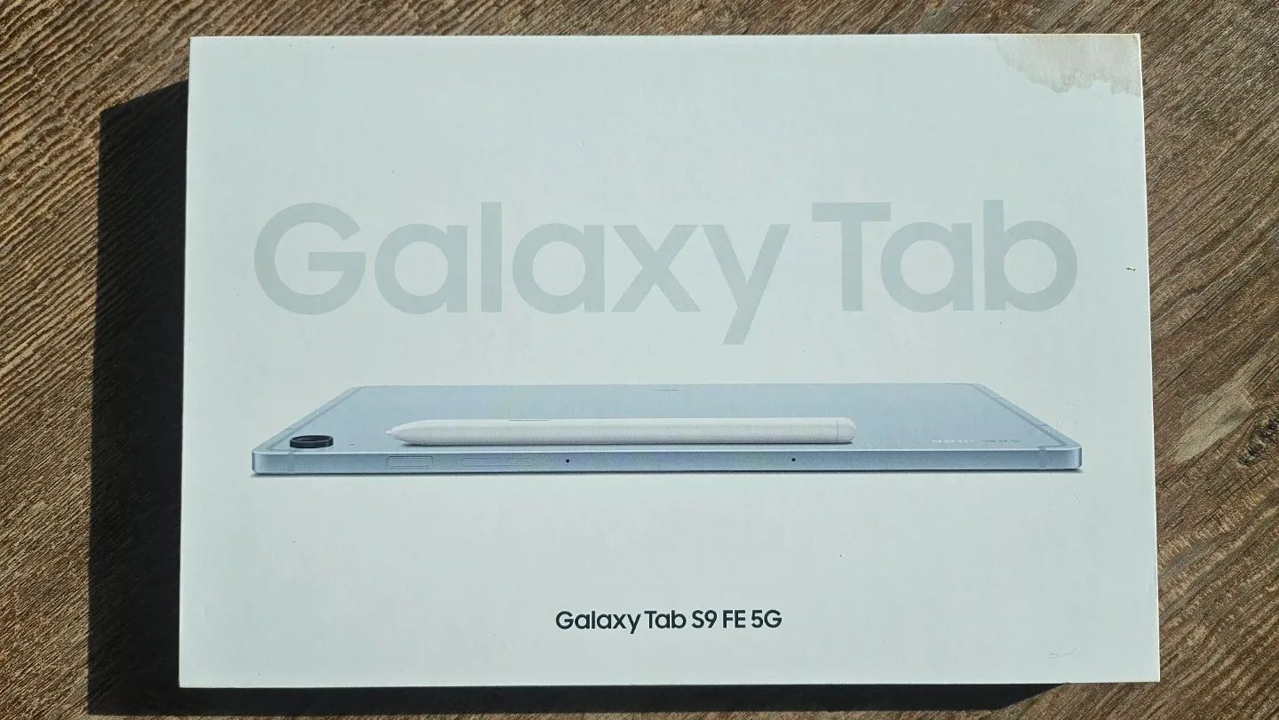 갤럭시 Tab S9 FE 5G 256GB 미개봉 + 파우치