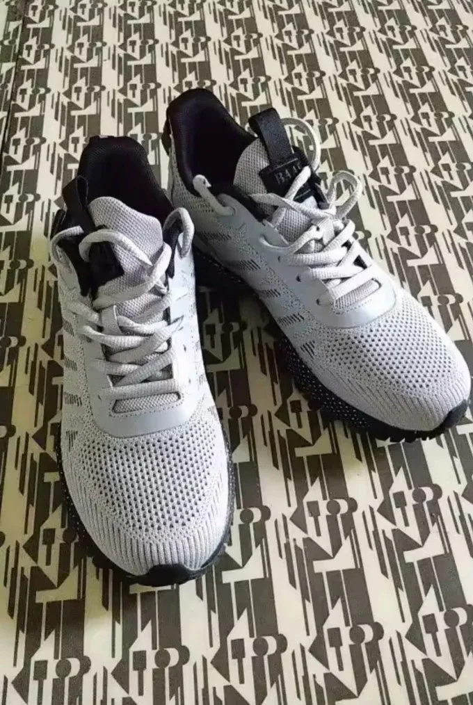 매쉬 통풍 신발 운동 런닝화 // 가볍고 편한 사이즈 280