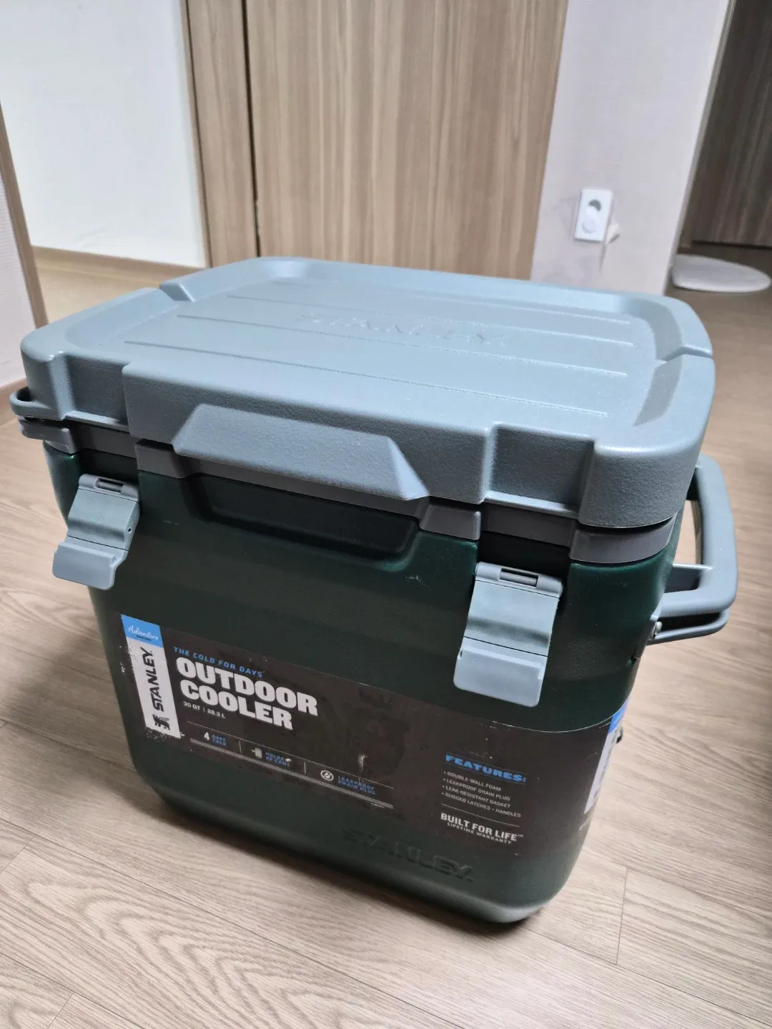 스탠리 아웃도어 쿨러 30QT (28.3L)