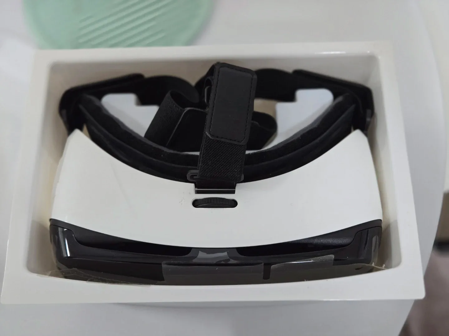 삼성 기어 VR SM-R322 프로스트 화이트 새재품입니다
