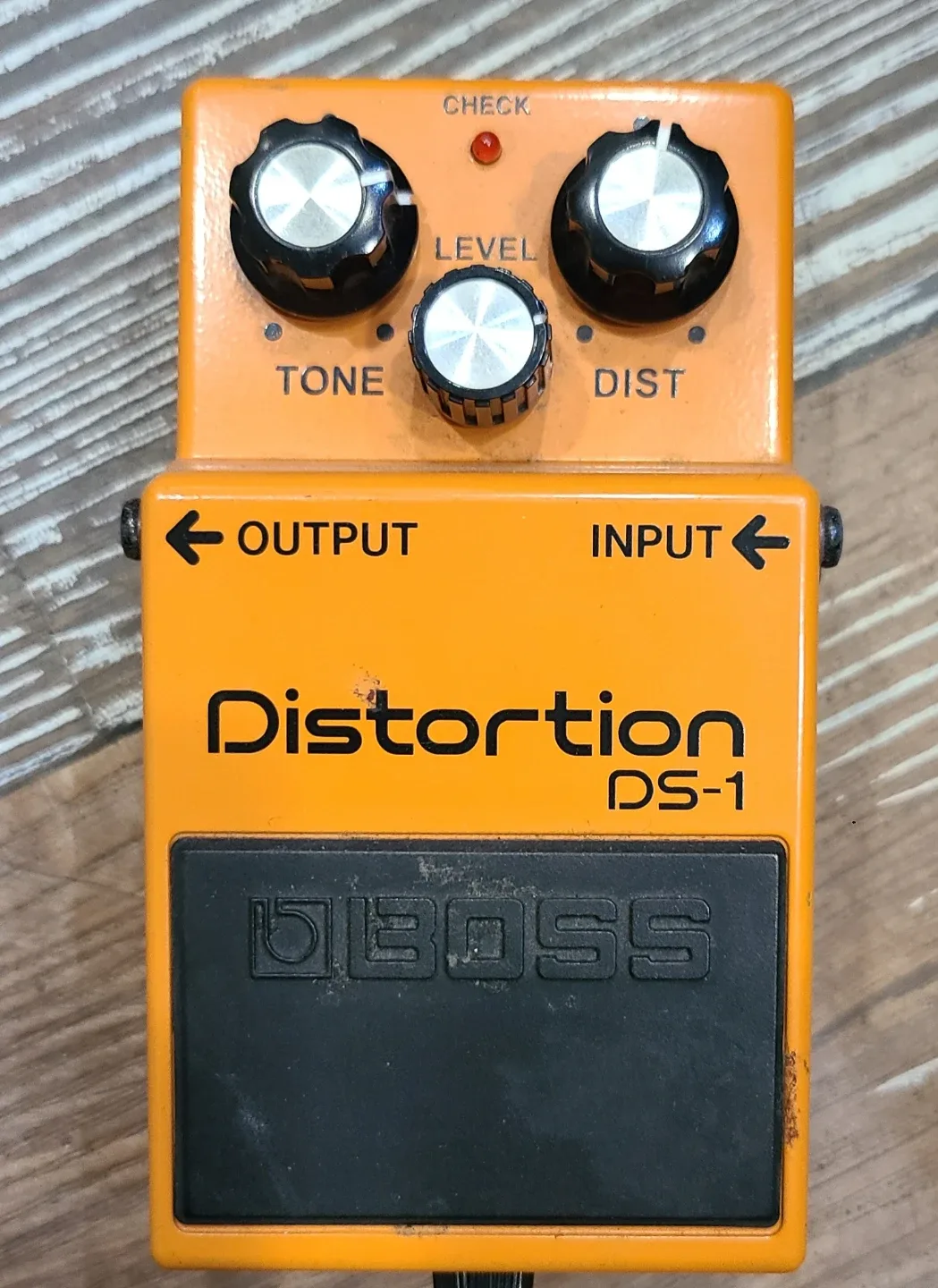 BOSS DS-1 디스토션 페달