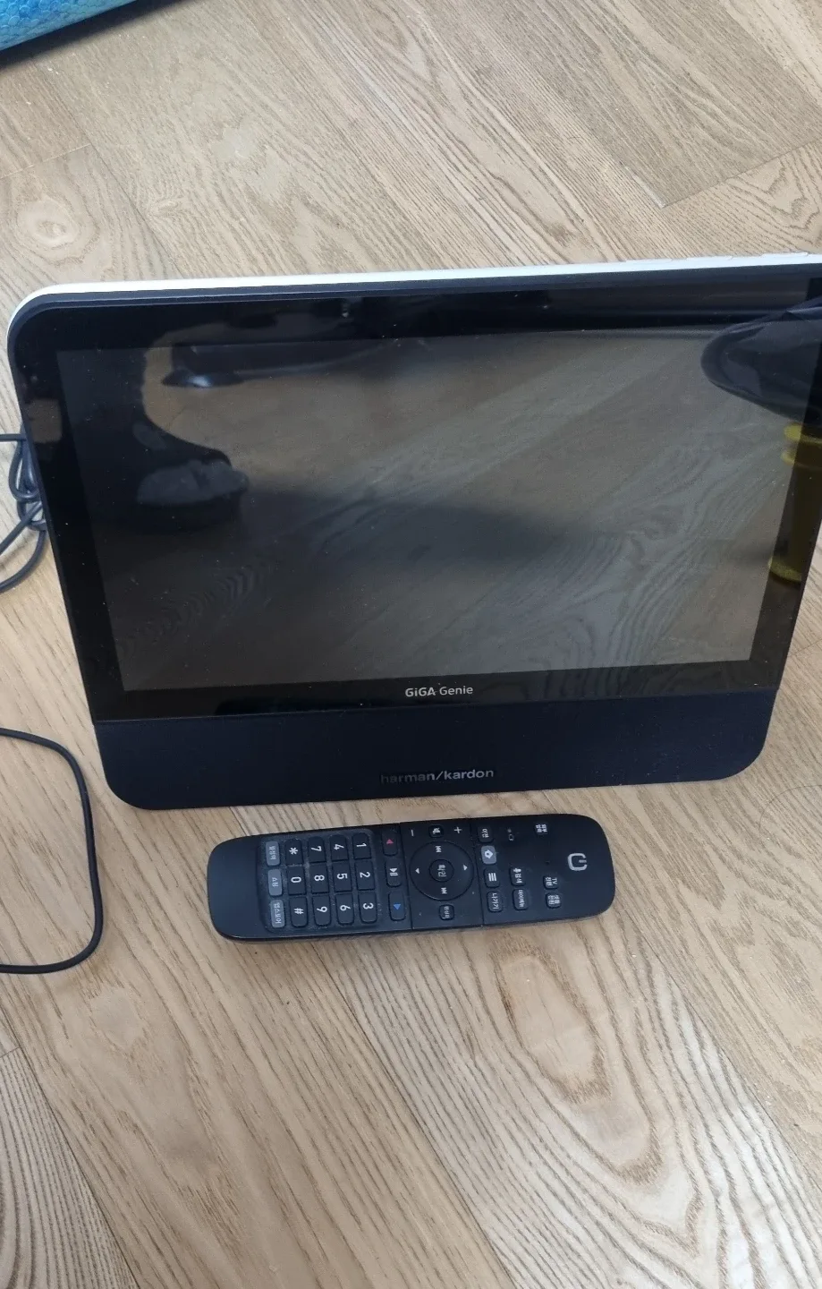 KT 기가지니 테이블TV CT1105-LW