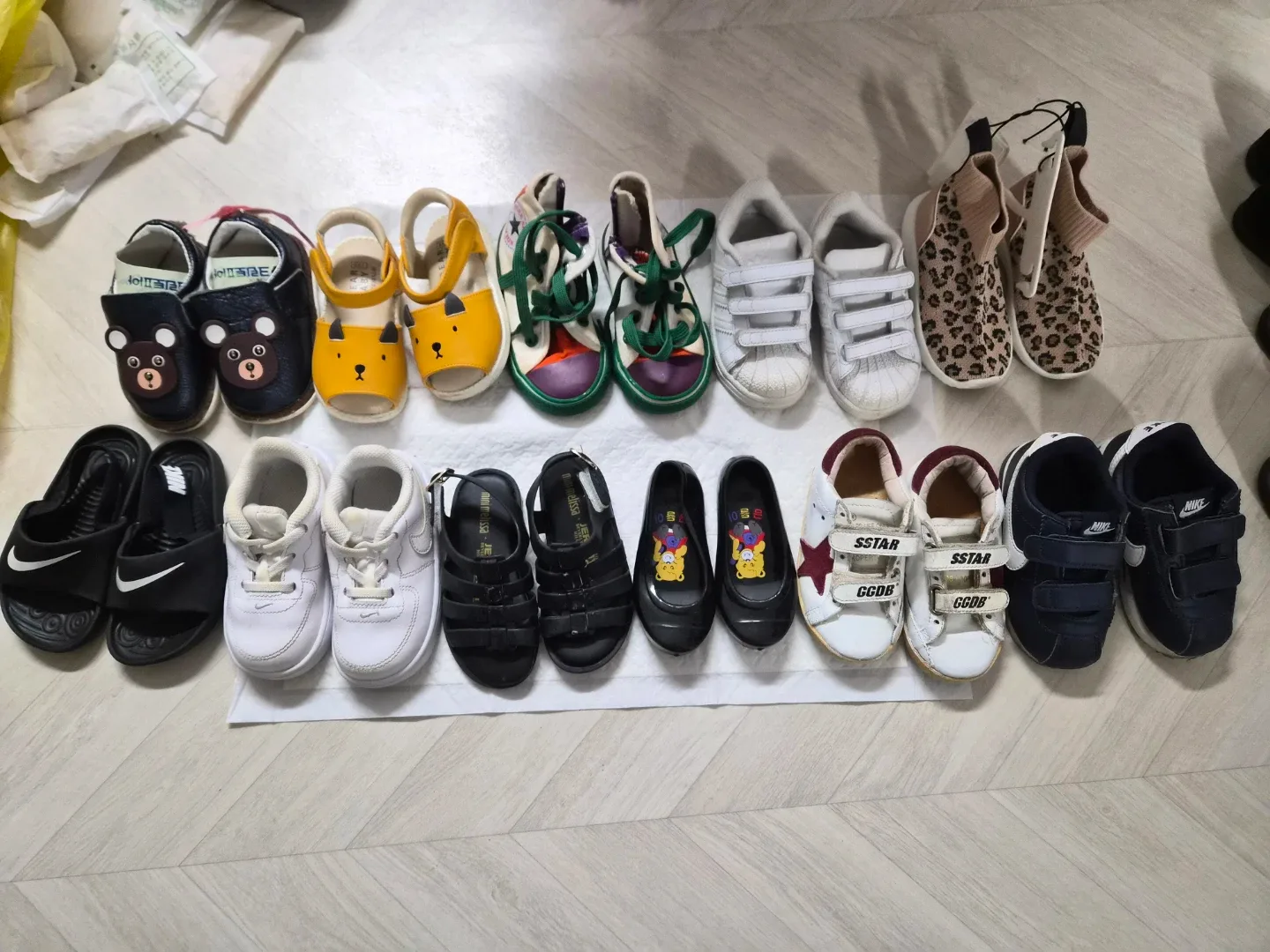 유아 신발 10켤레 (나이키, 아디다스 등)