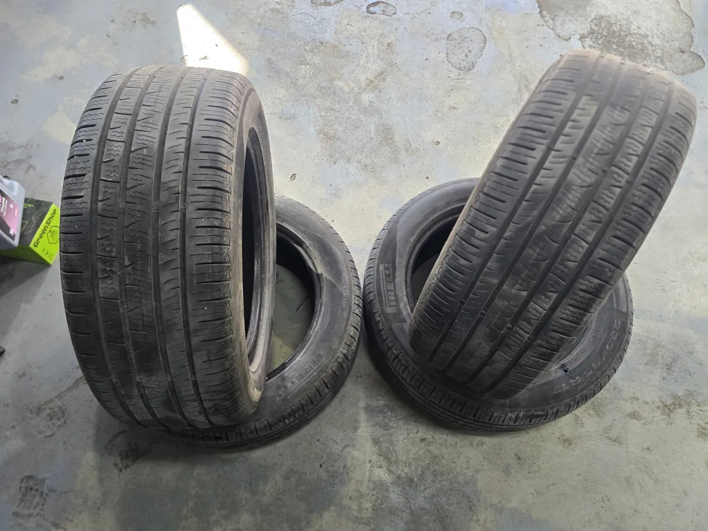 피렐리 일반 타이어 4짝 235 55 17