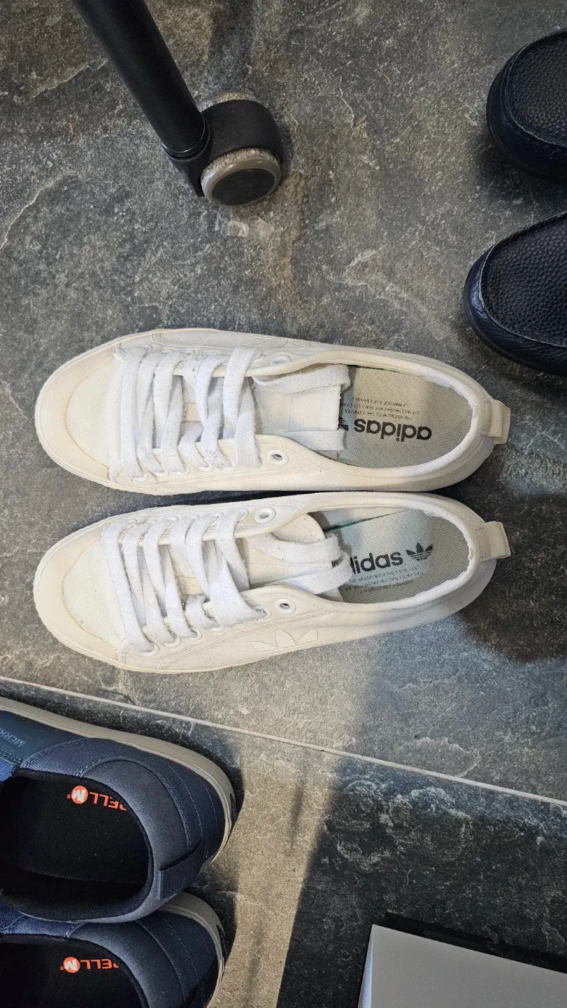 아디다스 남성운동화 275