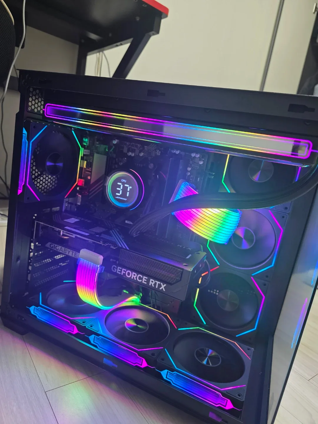 라이젠7 9800X3D RTX5080 하이엔드 컴퓨터 팝니다