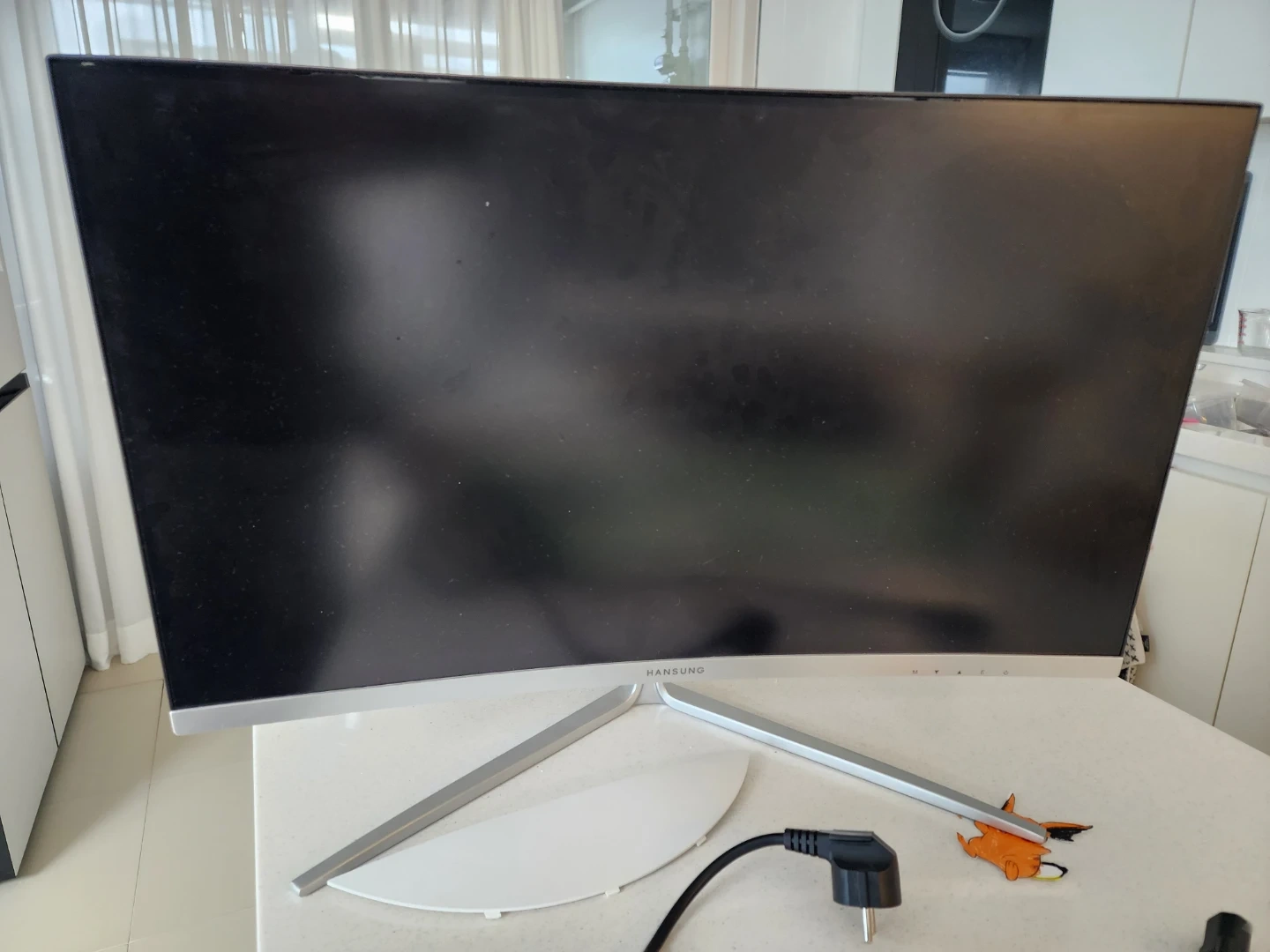 한성 Ultron 2757C 27인치 모니터 | 디지털기기 | 당근 중고거래