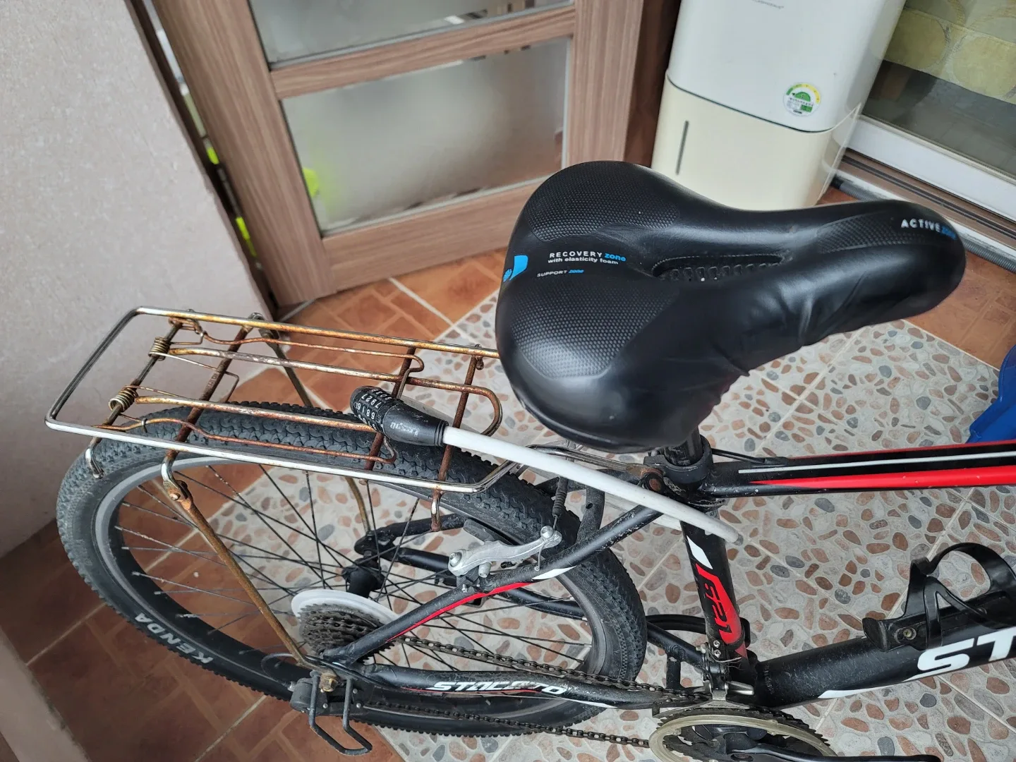 스타카토 L29 검정 자전거