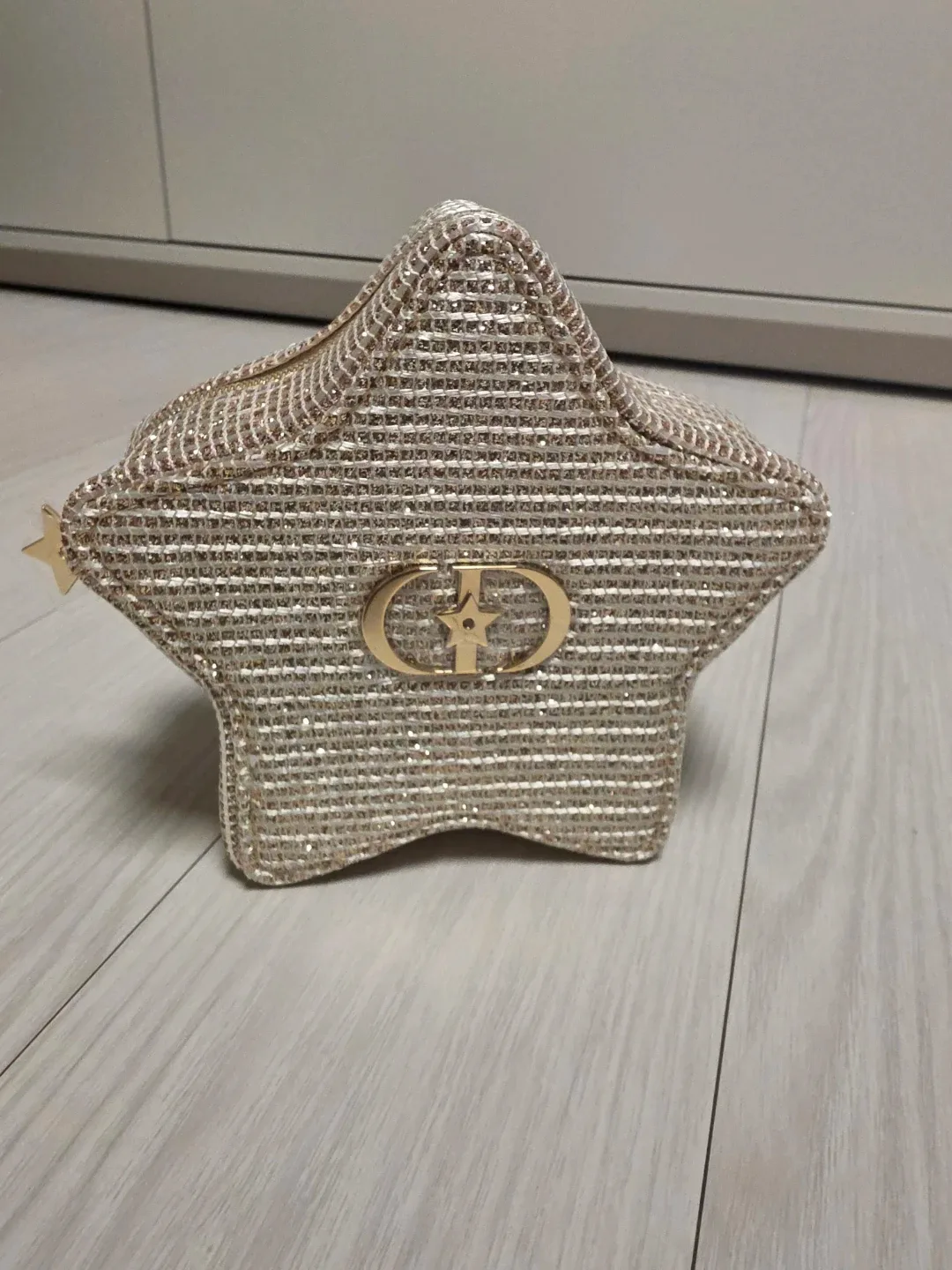 디올 뷰티 홀리데이 별 파우치 미개봉 새제품