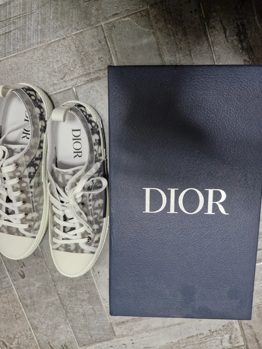 디올(DIOR) 오블리크 스니커즈 판매합니다