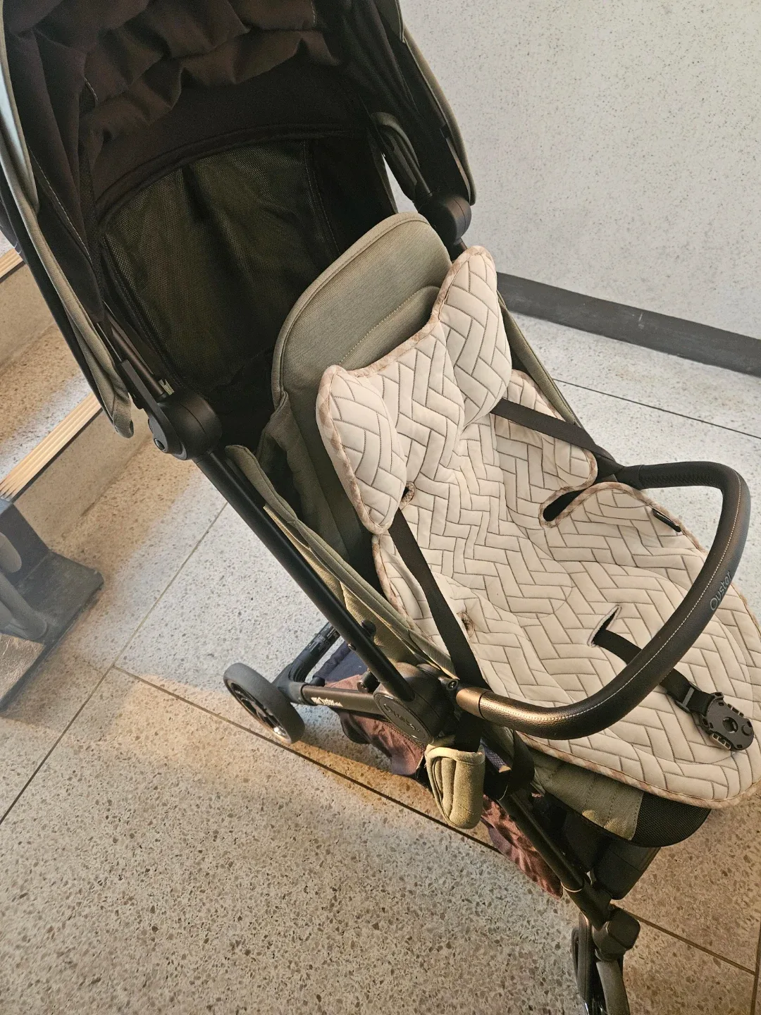 오이스터 휴대용 유모차