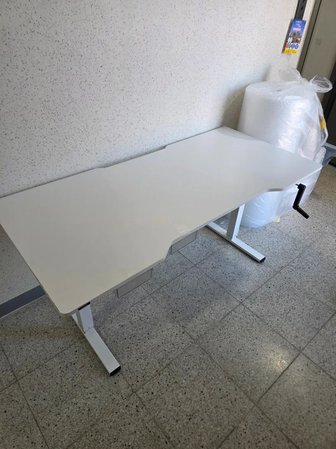 에이픽스 모션데스크 MD002 1600 판매합니다.