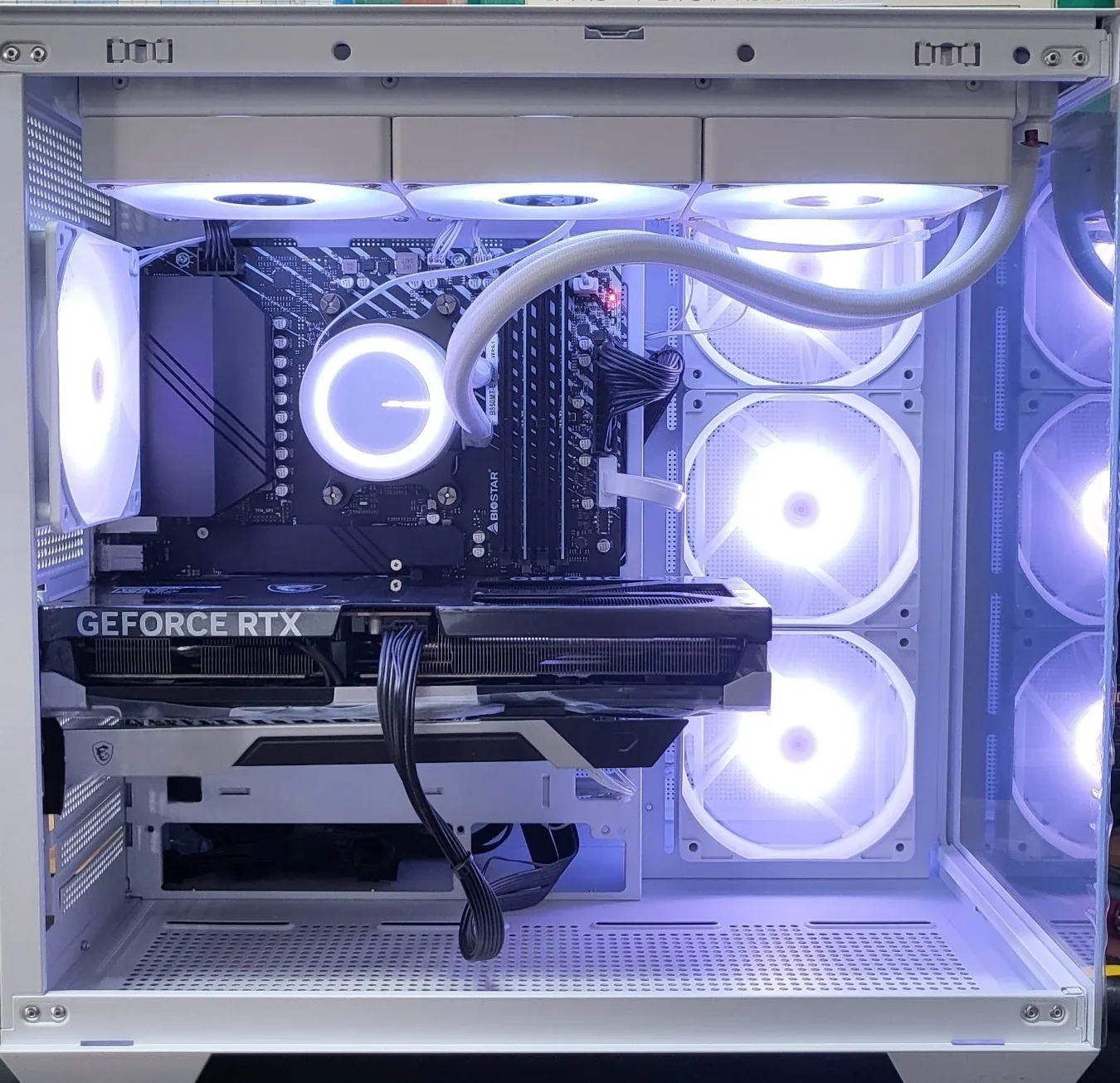 라이젠 9800x3d 5080 컴퓨터 본체