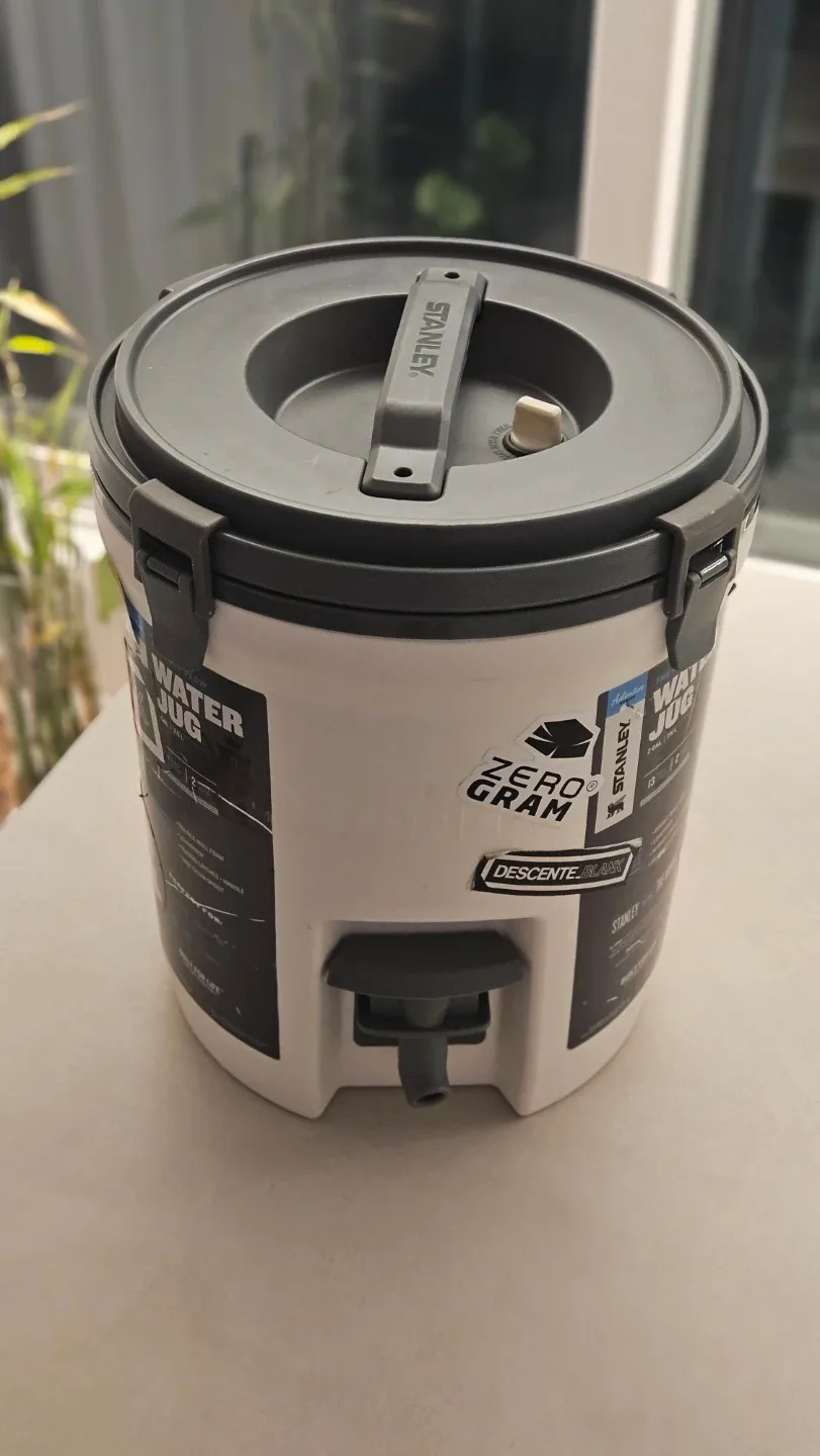 스탠리 워터저그 7.5L