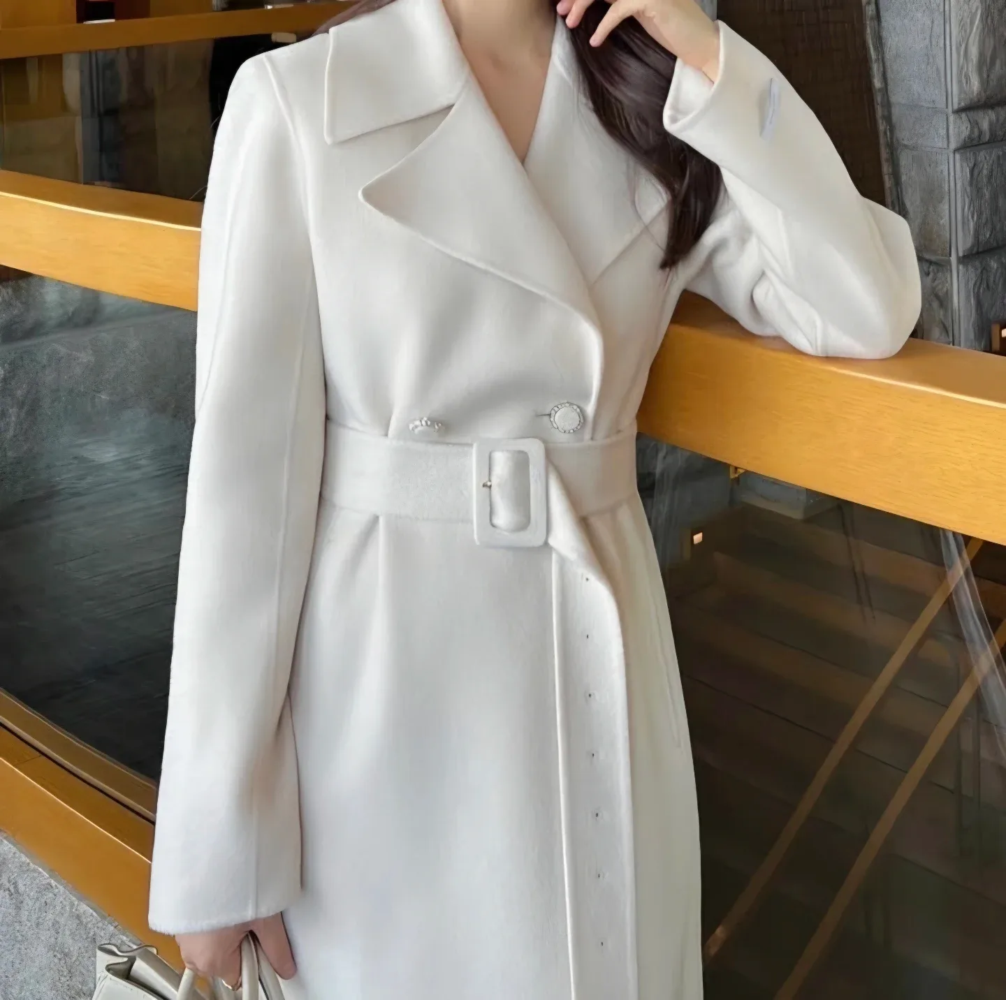 로아르 핸드메이드 울100 아이보리 코트