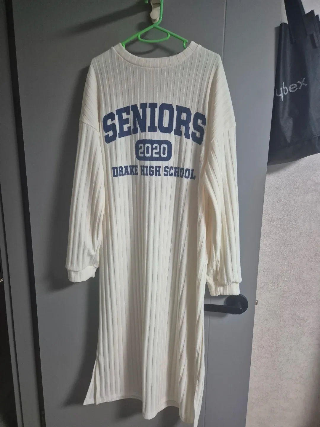 새제품 아이보리 원피스