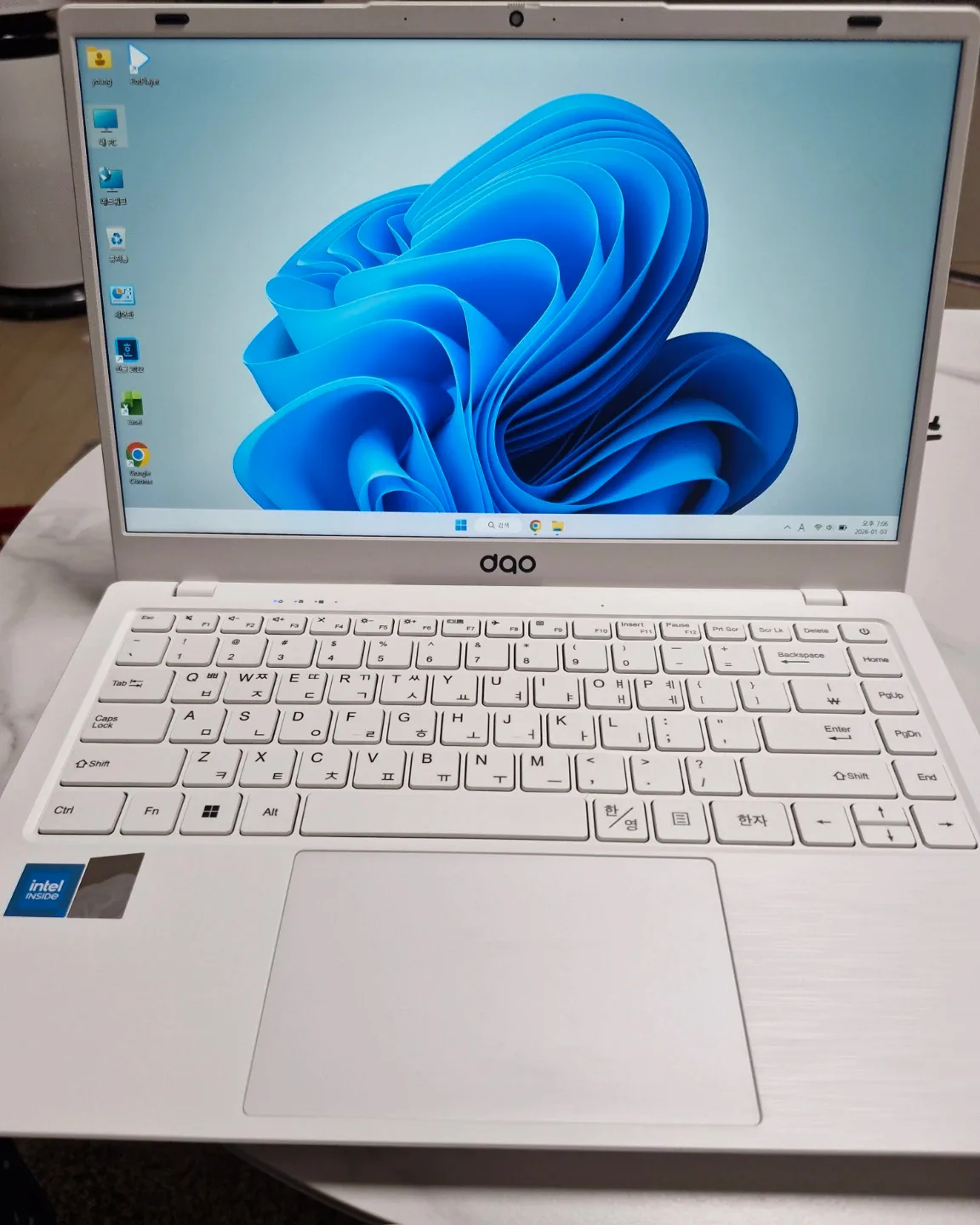 다오북 노트북 화이트  N100 램16GB SSD512G 14인치 팝니다