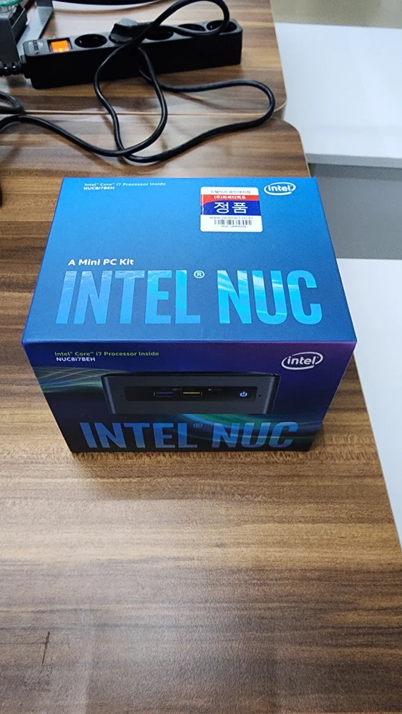 인텔 NUC i7-8559U 미니 PC