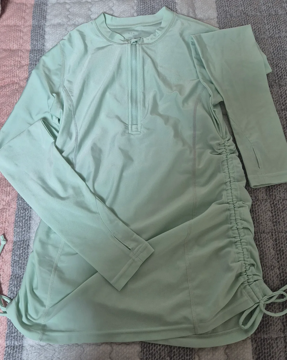 여성 셔링 하프집업 긴팔 래쉬가드 민트색 M