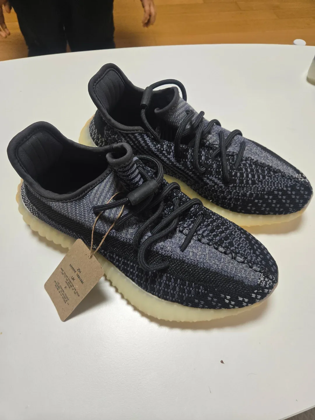 아디다스 이지부스트 350 V2 230mm 새제품
