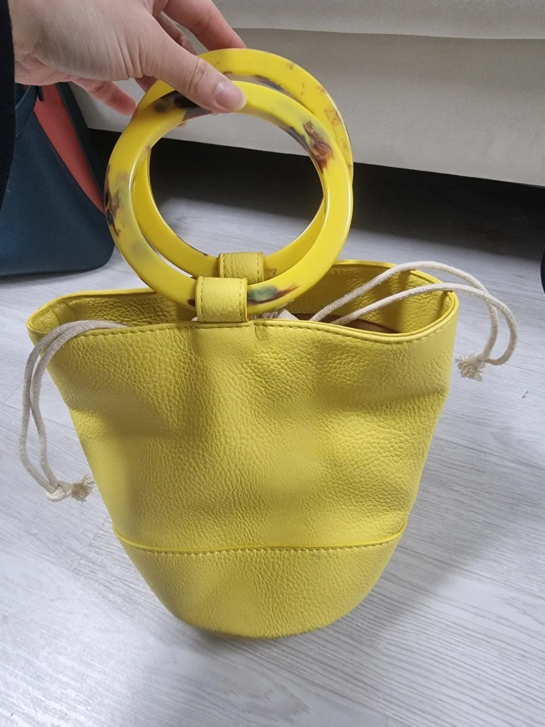 귀여운 노란 여성가방 복조리백 손가방