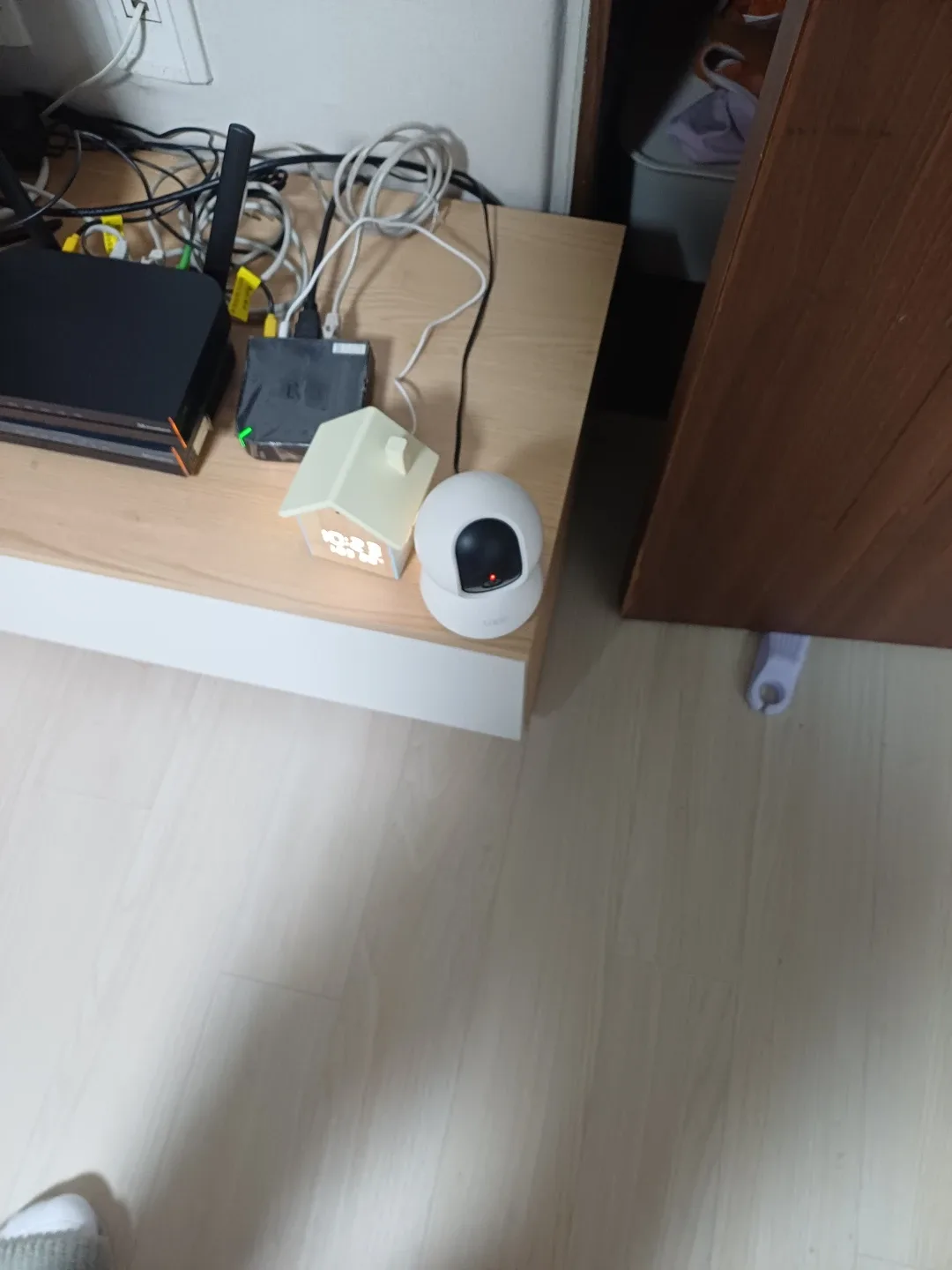 Tapo C200 가정용 IP 카메라 설치