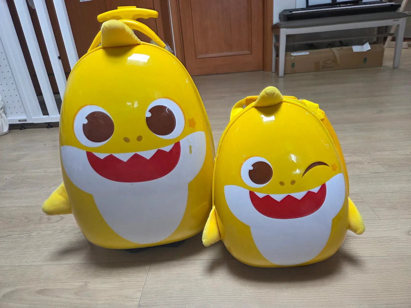 아기상어 캐리어+백팩 세트