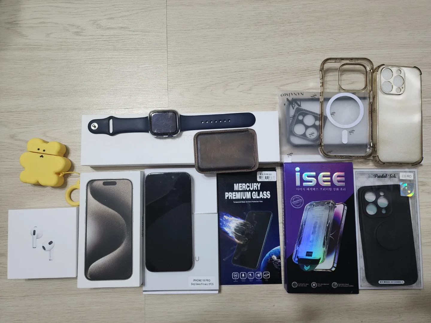 아이폰 15 Pro(256GB), 에어팟 3세대, 애플워치6 등 일괄판매