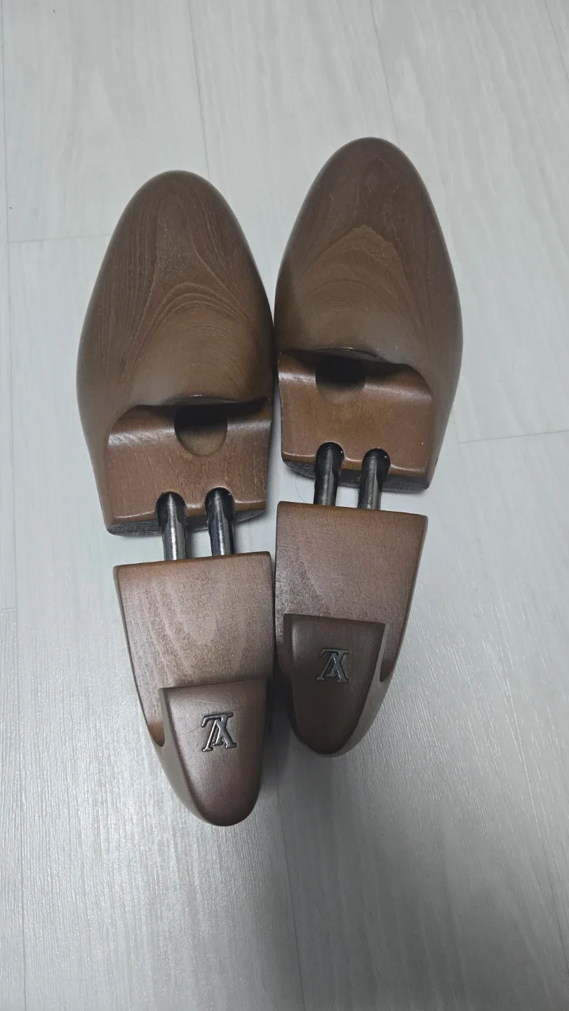 LOUIS VUITTON 루이비통 구두 우드슈트리 UK11 300mm 판매합니다 왕발 빅사이즈